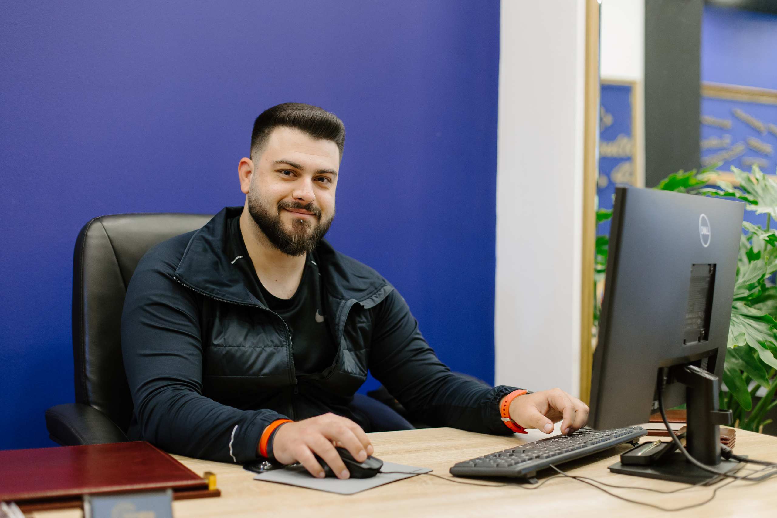 Άγγελος Κομισάλης, social media manager-outreach coordinator